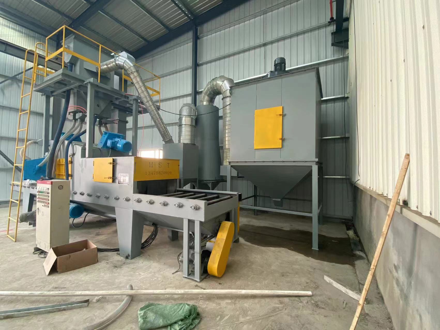 履帶式拋丸機(jī)怎樣除塵_大型拋丸除銹機(jī)_Q3210橡膠履帶拋丸除銹機(jī)