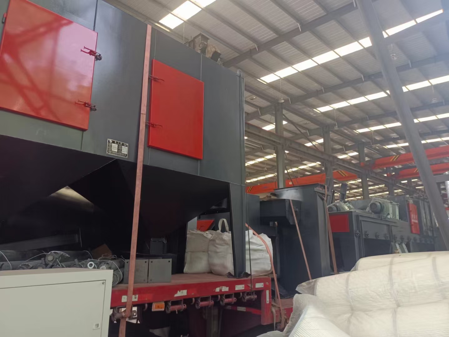 電動(dòng)車(chē)車(chē)架打磨工作視頻_電動(dòng)車(chē)散架視頻_電動(dòng)車(chē)車(chē)架拋丸機(jī)