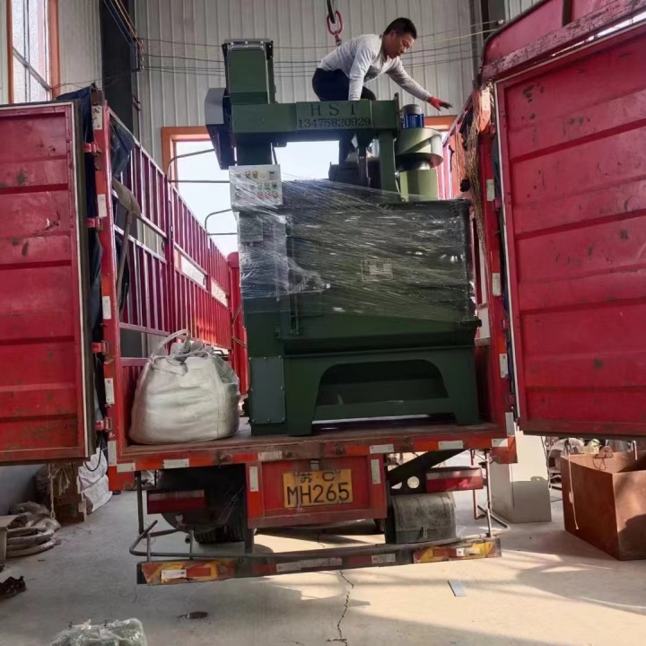 鈑金件清洗工藝_鈑金件打砂清理機_清理砂鈑金機打磨視頻