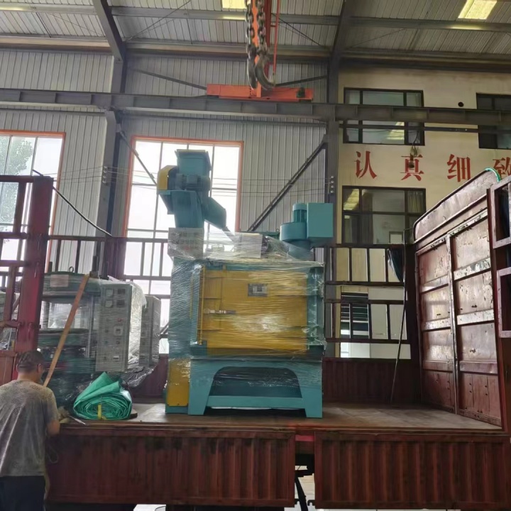 汽車配件拋丸打砂機(jī)_拋丸機(jī)用的鋼砂_拋丸機(jī)里面的沙是什么