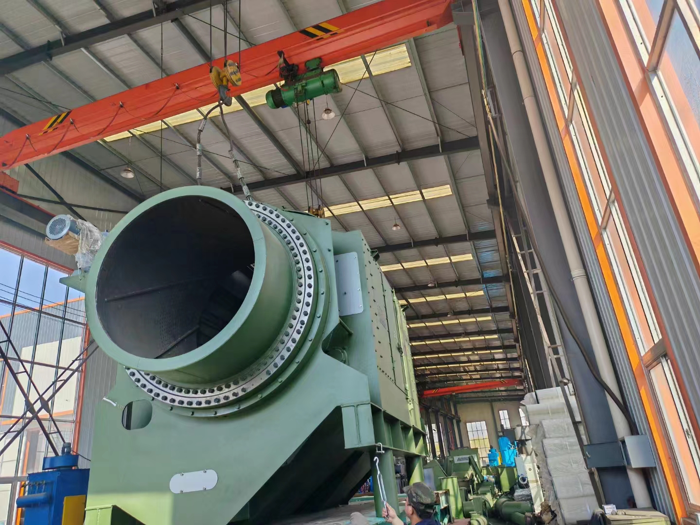 q326履帶拋丸清理機(jī)_履帶通過拋丸清理機(jī)_清理拋丸履帶機(jī)通過什么工作