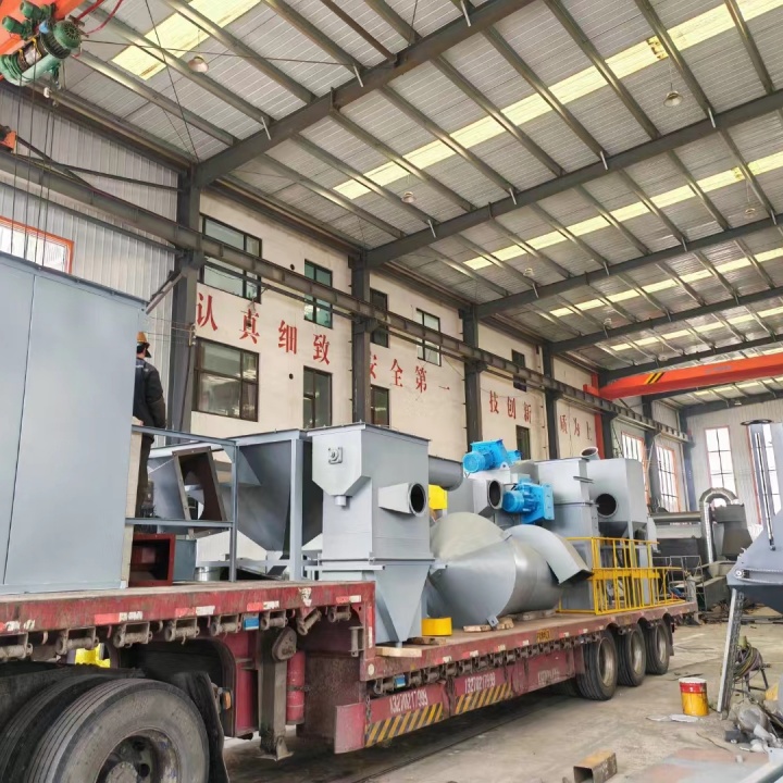 連續(xù)輥道通過式打砂除銹機(jī)_手工除銹和砂輪機(jī)除銹價格_砂輪除銹機(jī)