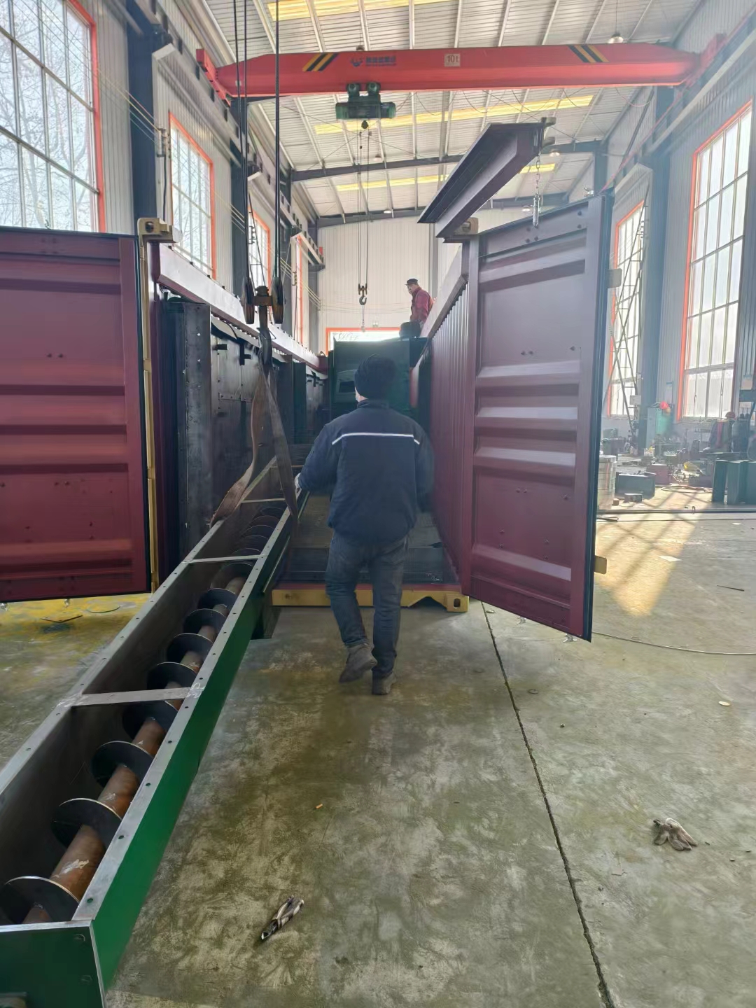 砂輪除銹機(jī)_打磨桌椅砂紙_課桌椅打砂除銹機(jī)