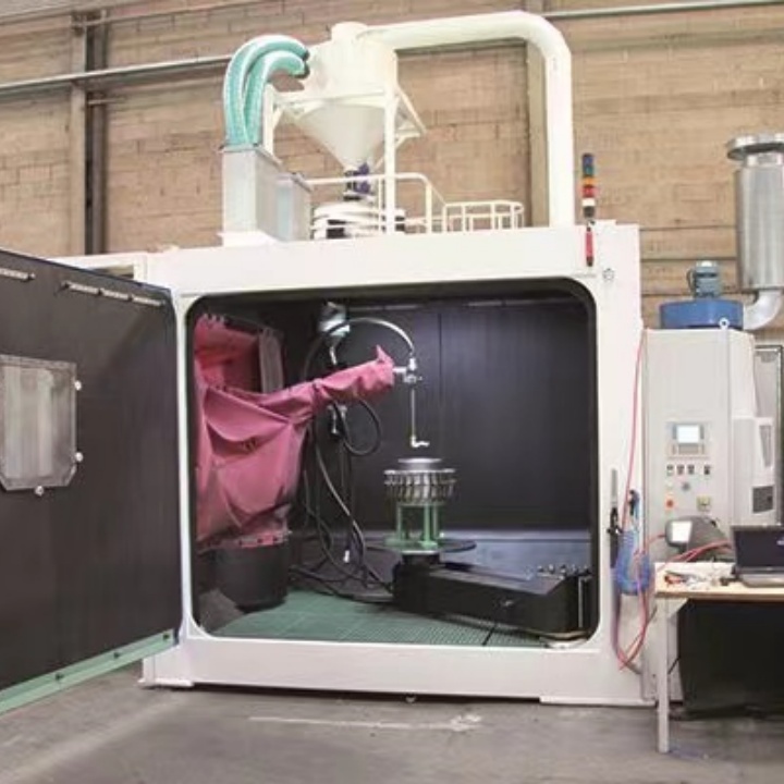 銅精礦打沙機_鍛造銅打砂清理機_鑄造廠清砂工工作視頻